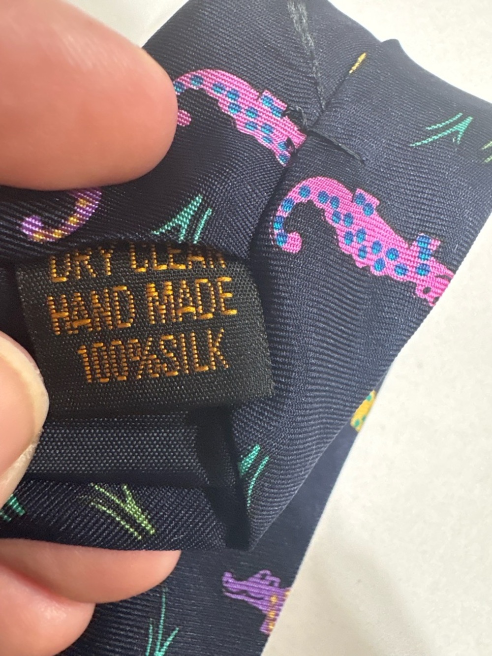 ALYNN Neckwear Multi Color “Alligators” Navy Silk Tie - Picture 3 of 3